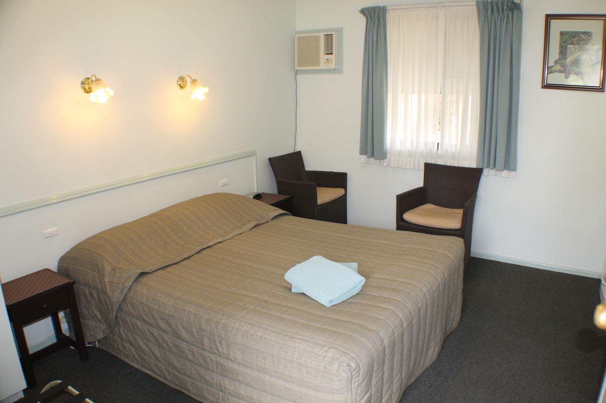 Lake Forbes Motel Luaran gambar