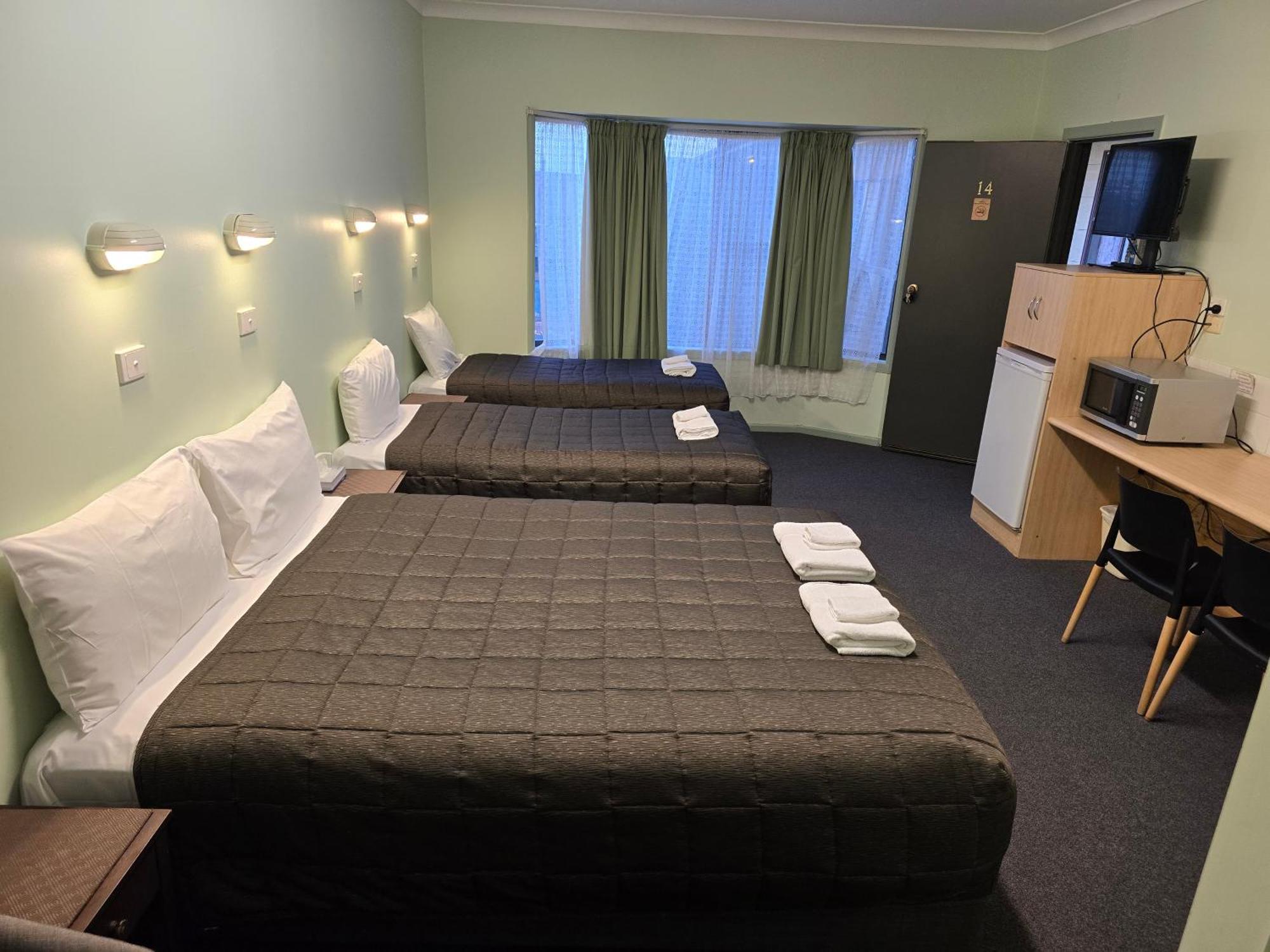 Lake Forbes Motel Luaran gambar
