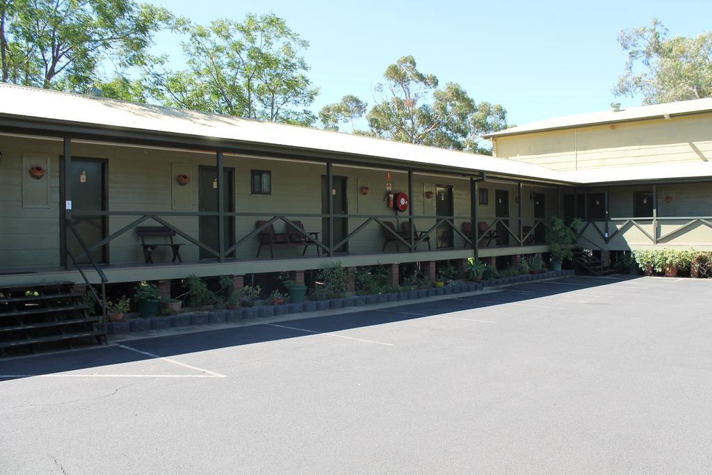 Lake Forbes Motel Luaran gambar