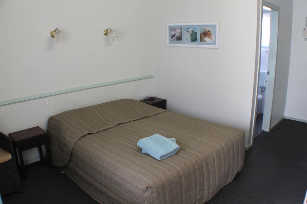 Lake Forbes Motel Luaran gambar