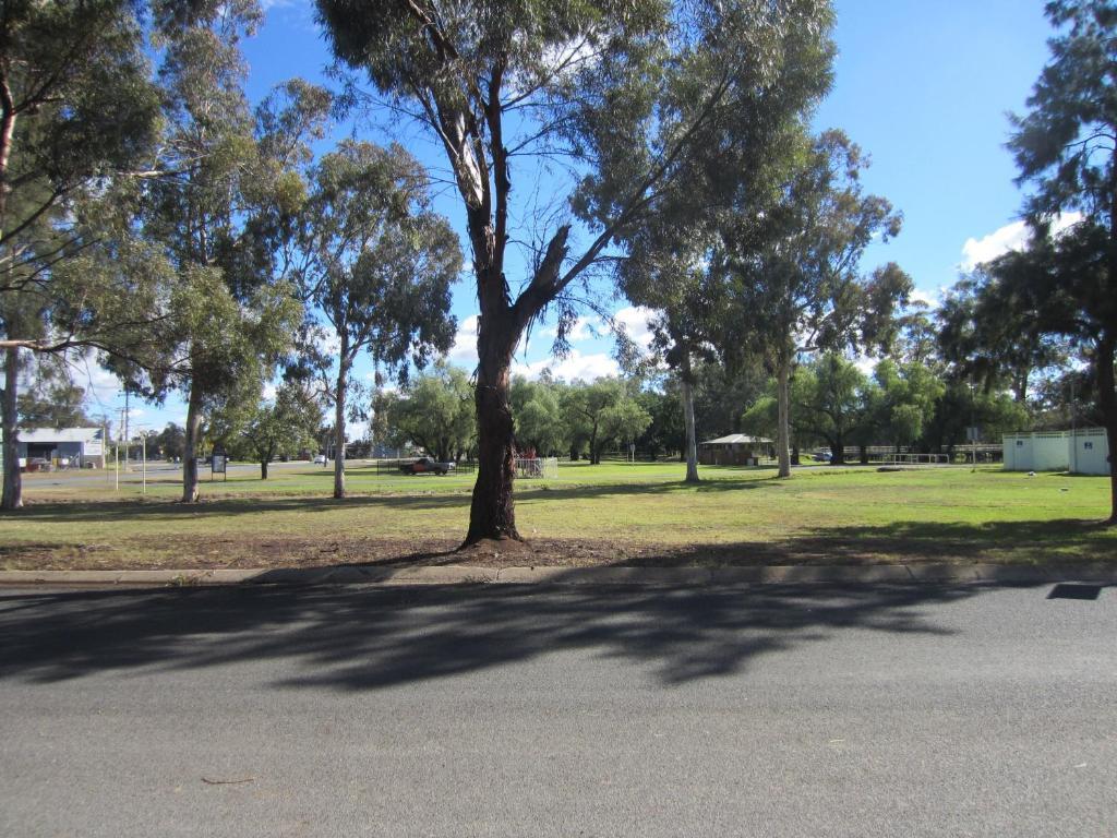 Lake Forbes Motel Luaran gambar