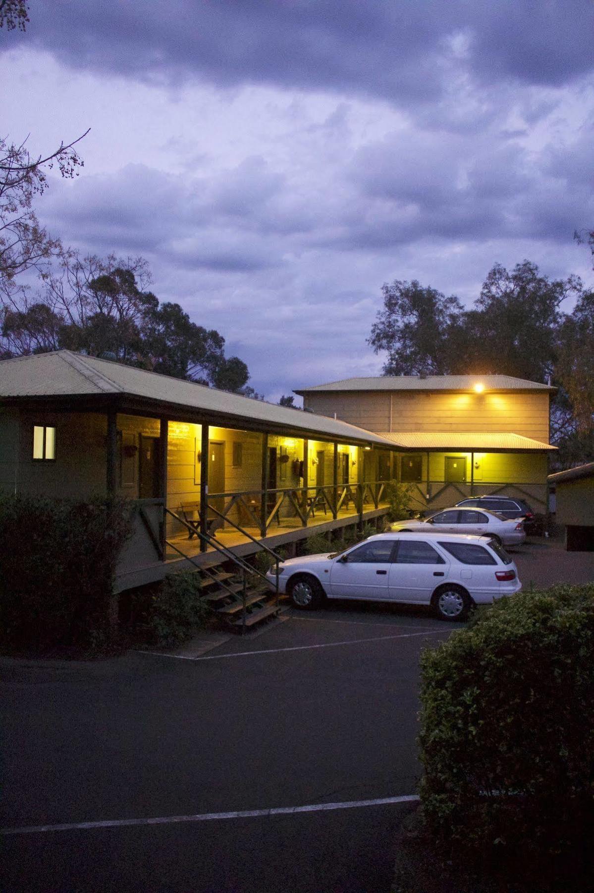 Lake Forbes Motel Luaran gambar