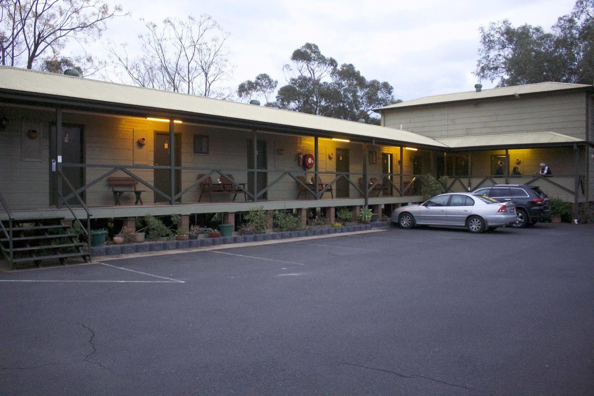 Lake Forbes Motel Luaran gambar